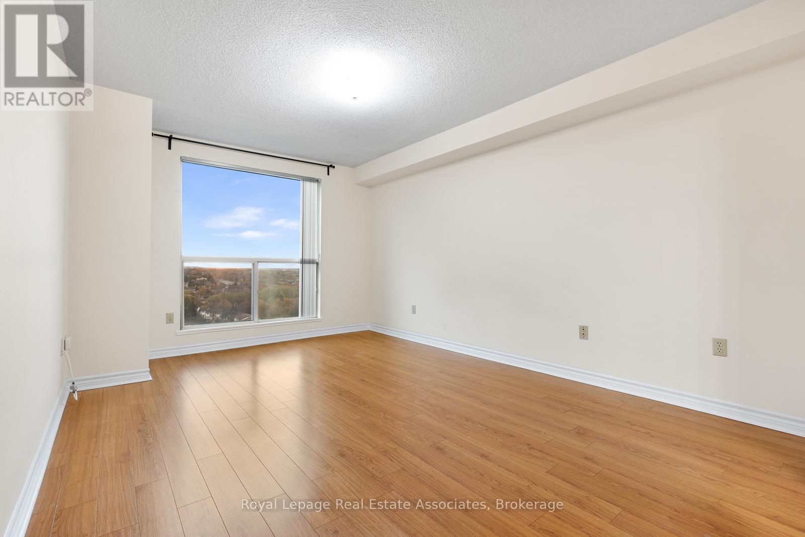 #1604 2155 BURNHAMTHORPE ROAD W - 21