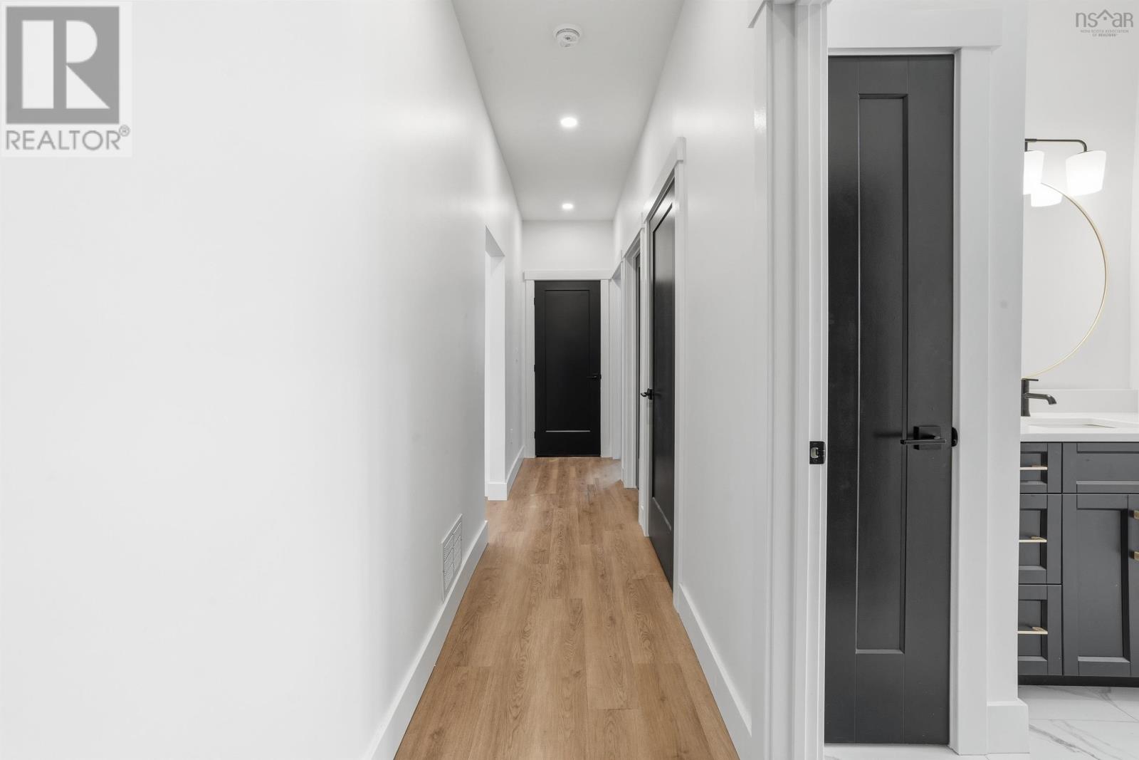 Property 24 of 34 of 502 High Road