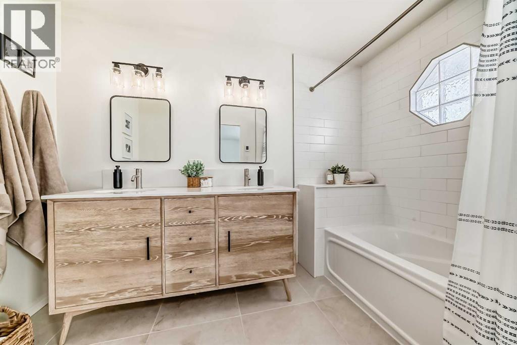 Single Family House for Sale in  Sierra Morena Gardens SW Signal Hill Calgary 