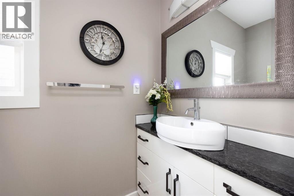 221 Shalestone Way, Fort McMurray