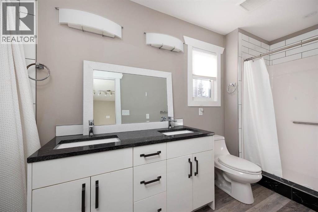 221 Shalestone Way, Fort McMurray