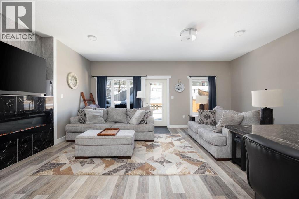 221 Shalestone Way, Fort McMurray