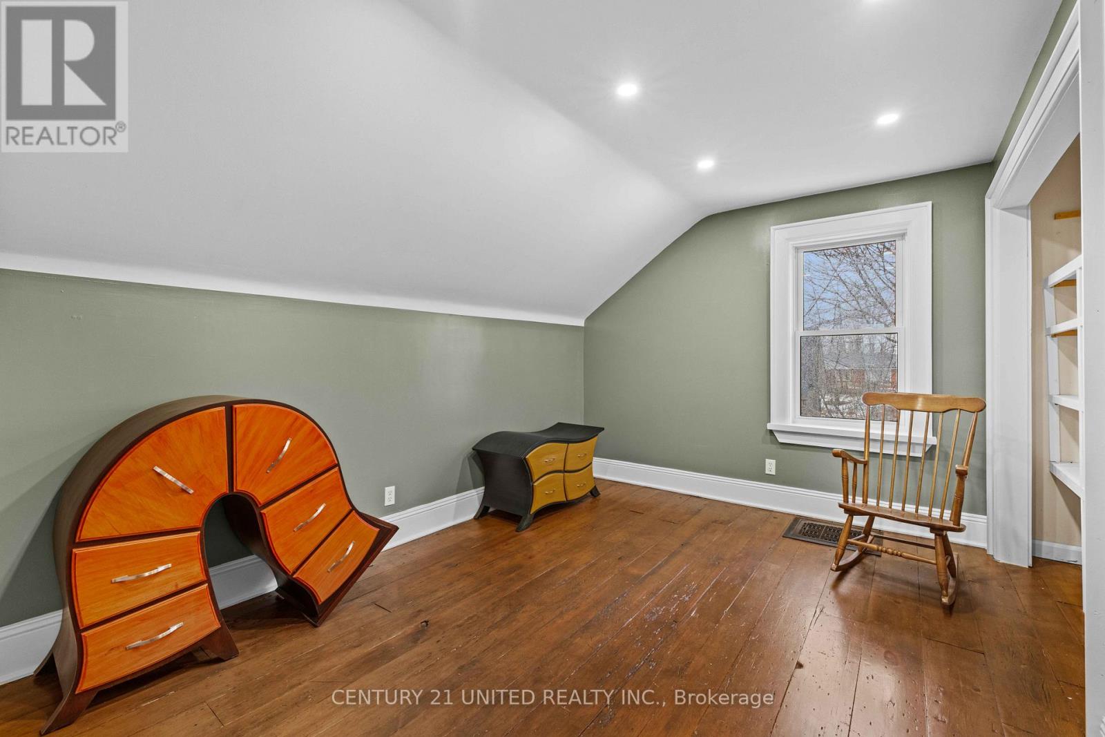 2 MCLEAN AVENUE - 26