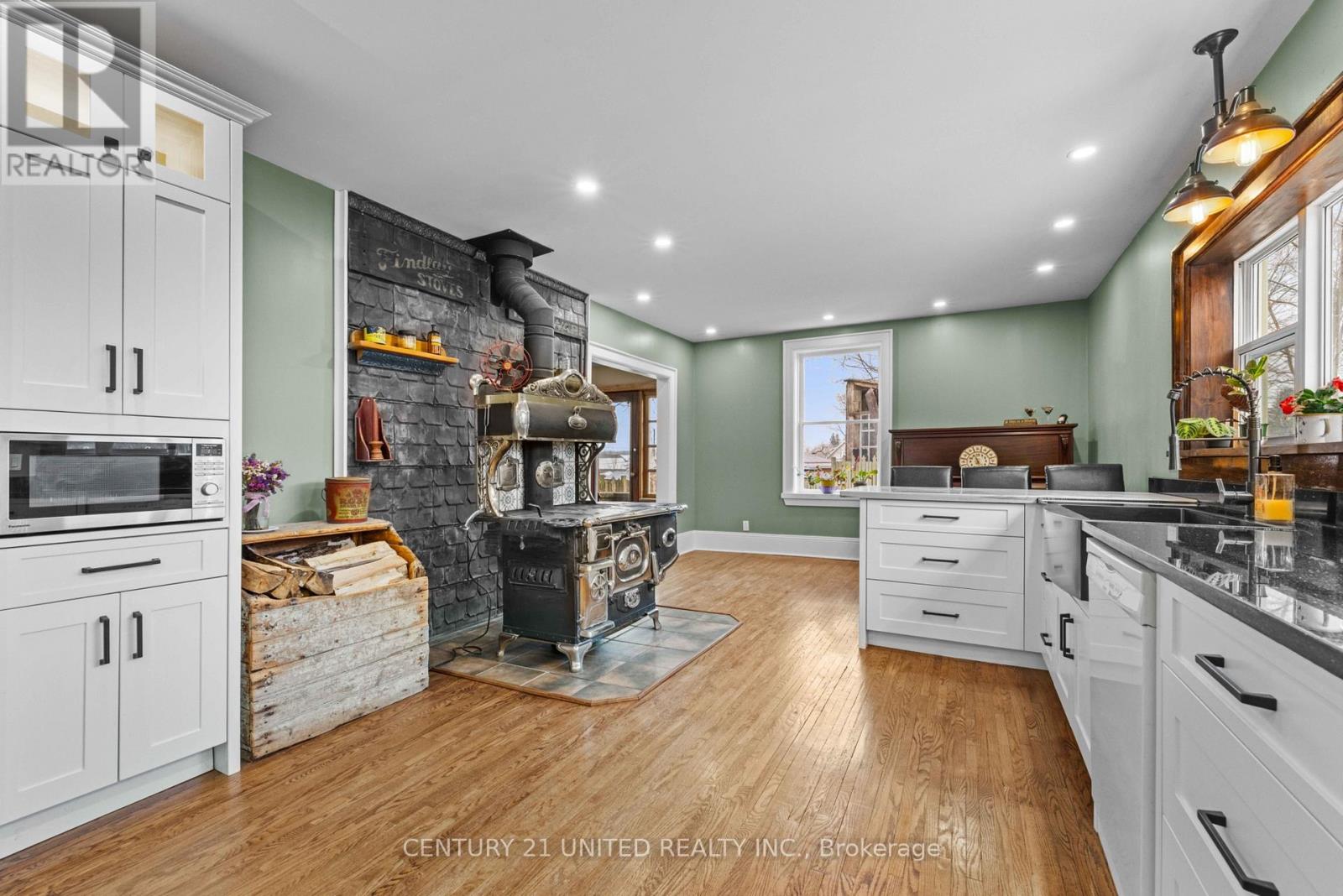 2 MCLEAN AVENUE - 8