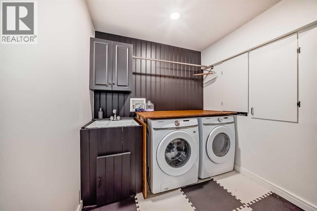 Single Family House for Sale in  Evanspark Road NW Evanston Calgary 