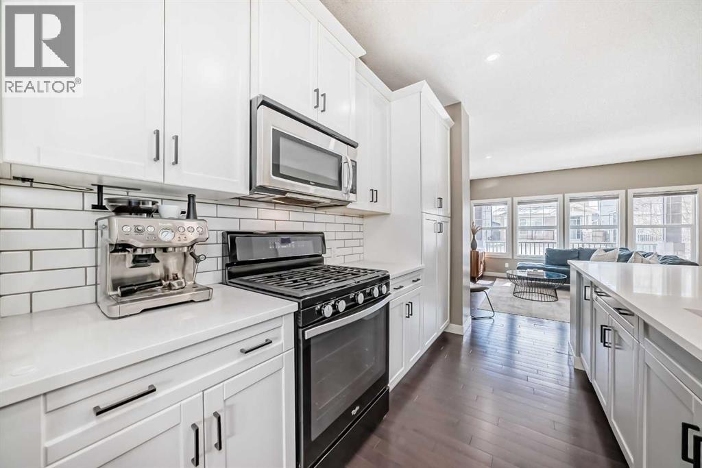 Single Family House for Sale in  Evanspark Road NW Evanston Calgary 