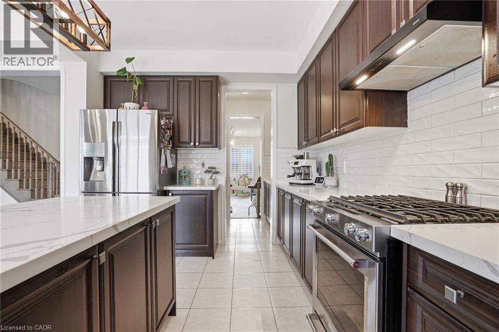 62 ESTHER Crescent - 17