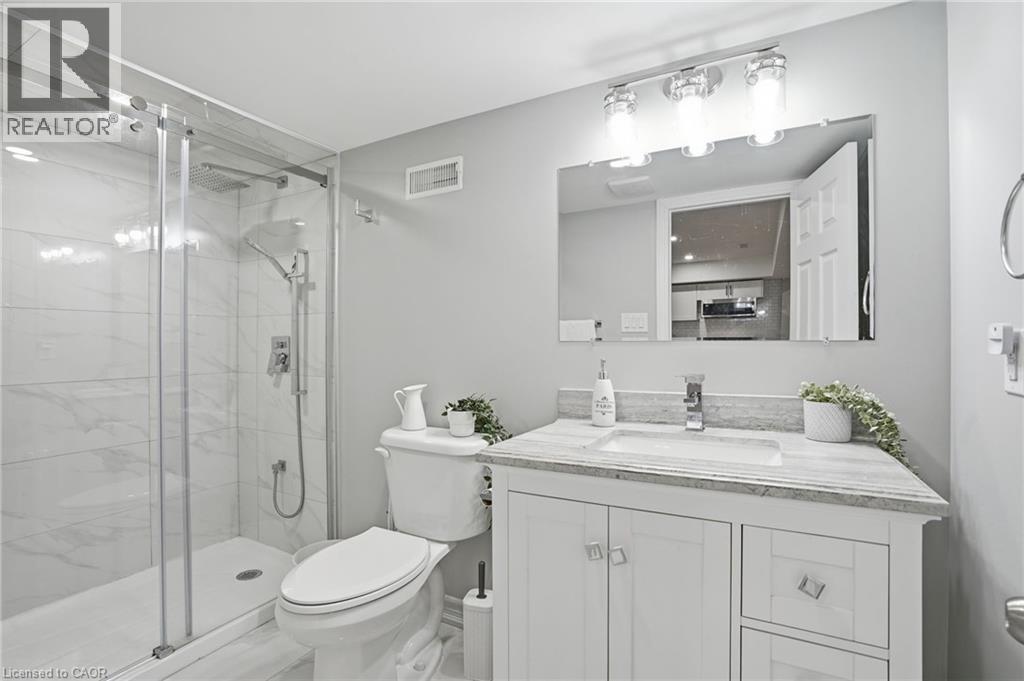 62 ESTHER Crescent - 46