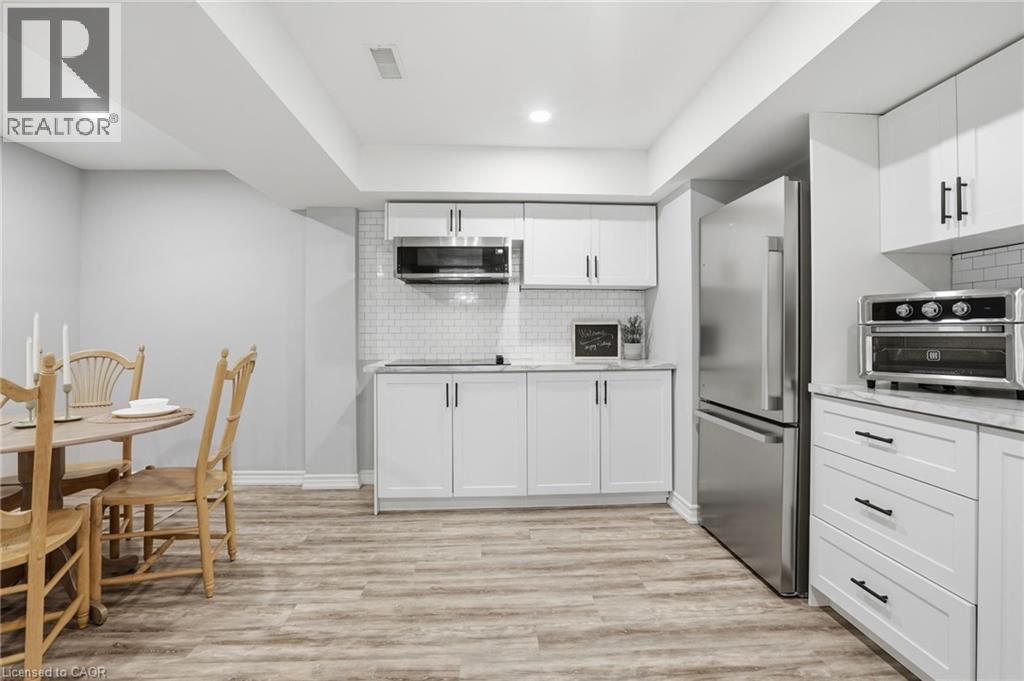 62 ESTHER Crescent — photo 43