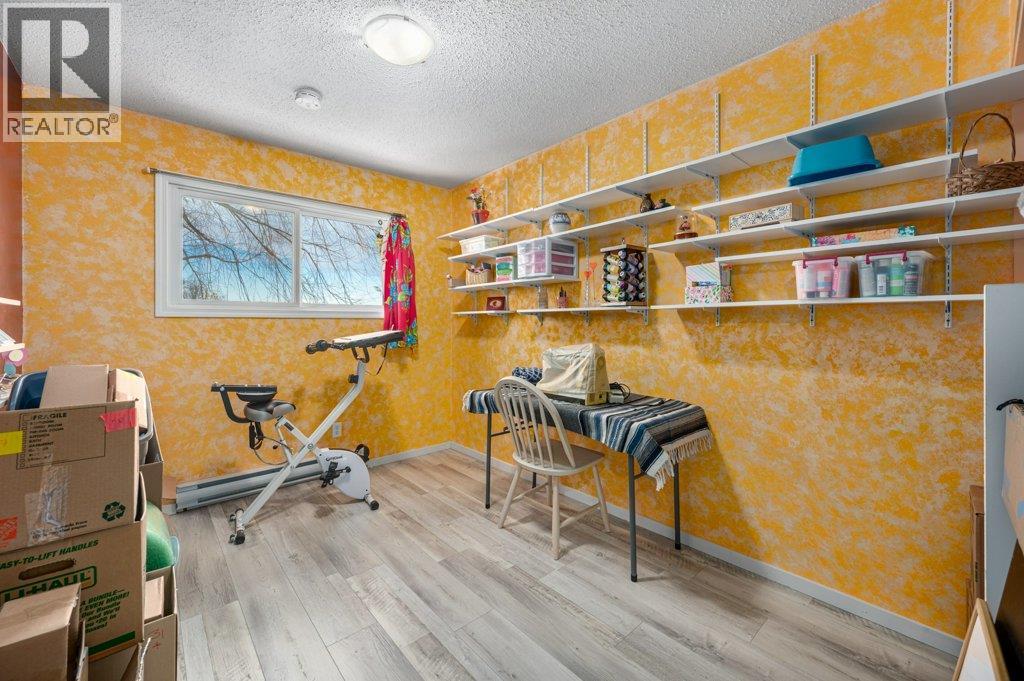 2695 YOUNG PLACE - 11