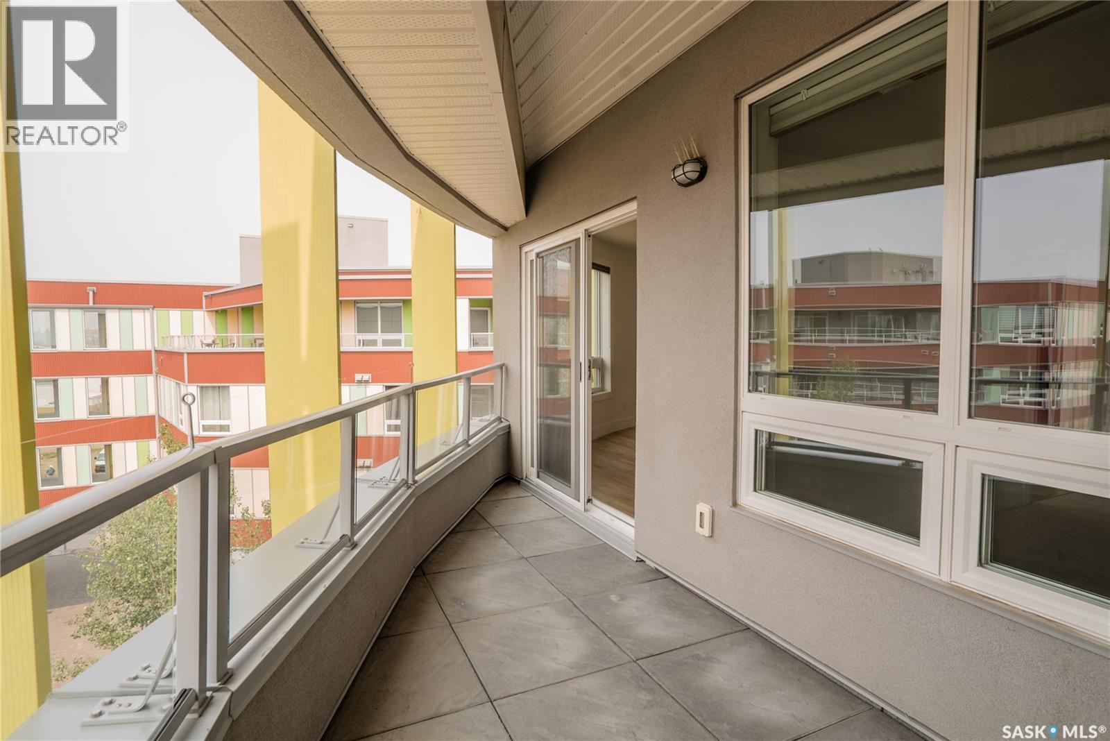 #403 409 B AVENUE S - 26