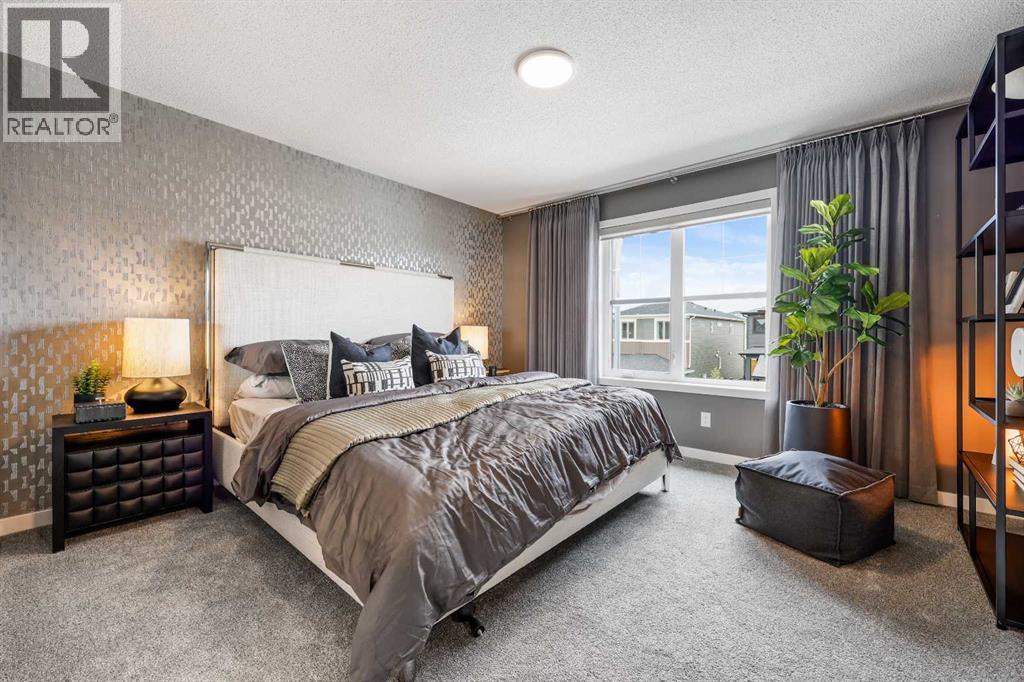 Single Family House for Sale in  Amblefield View NW Moraine Calgary 