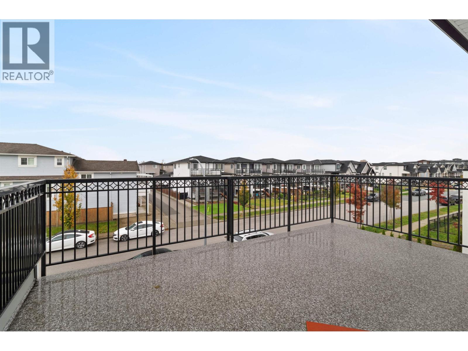 211 HAMPTON STREET, New Westminster