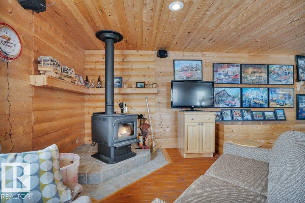 49317 RGE RD 245, Rural Leduc County