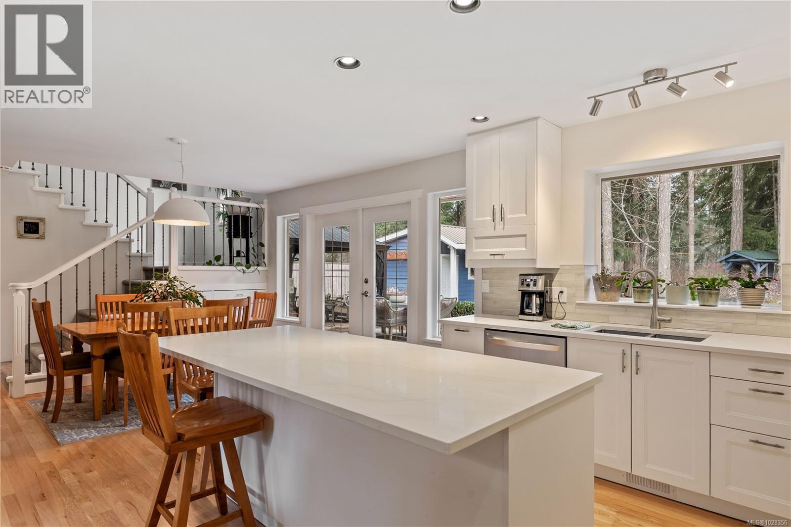 8800 CLARKSON AVE - 10