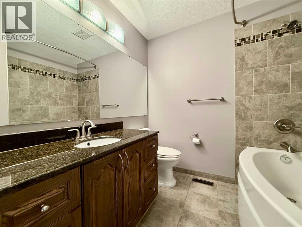 128 Romar Street, Fort McMurray