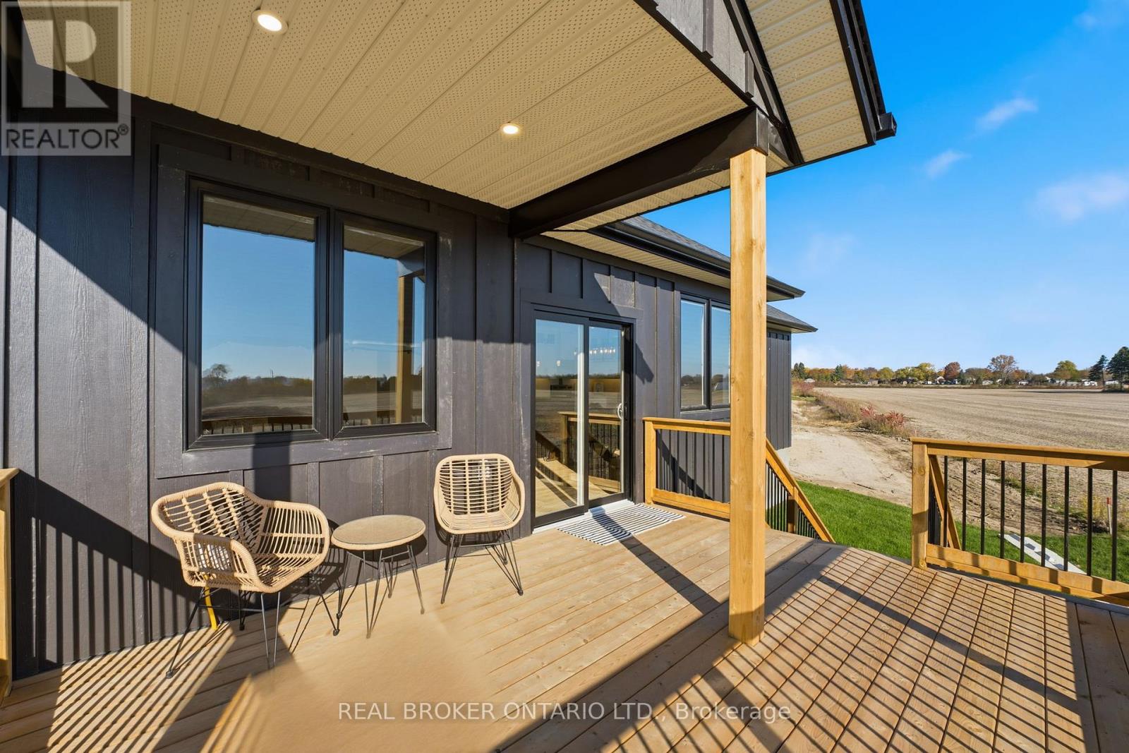 48 REBECCA DRIVE - 25