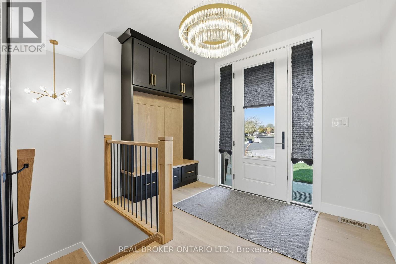 48 REBECCA DRIVE - 3