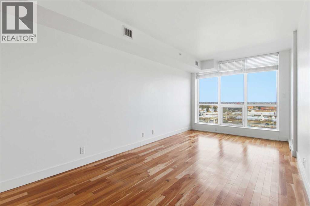 Single Family House for Sale in   Shawnee Hill SW Shawnee Slopes Calgary 