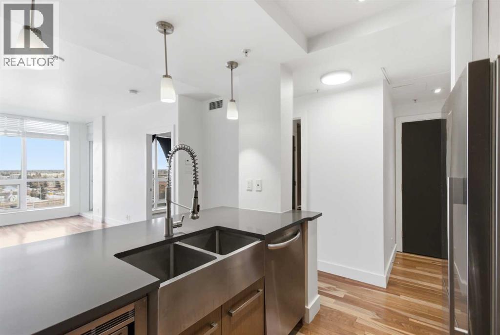 Single Family House for Sale in   Shawnee Hill SW Shawnee Slopes Calgary 