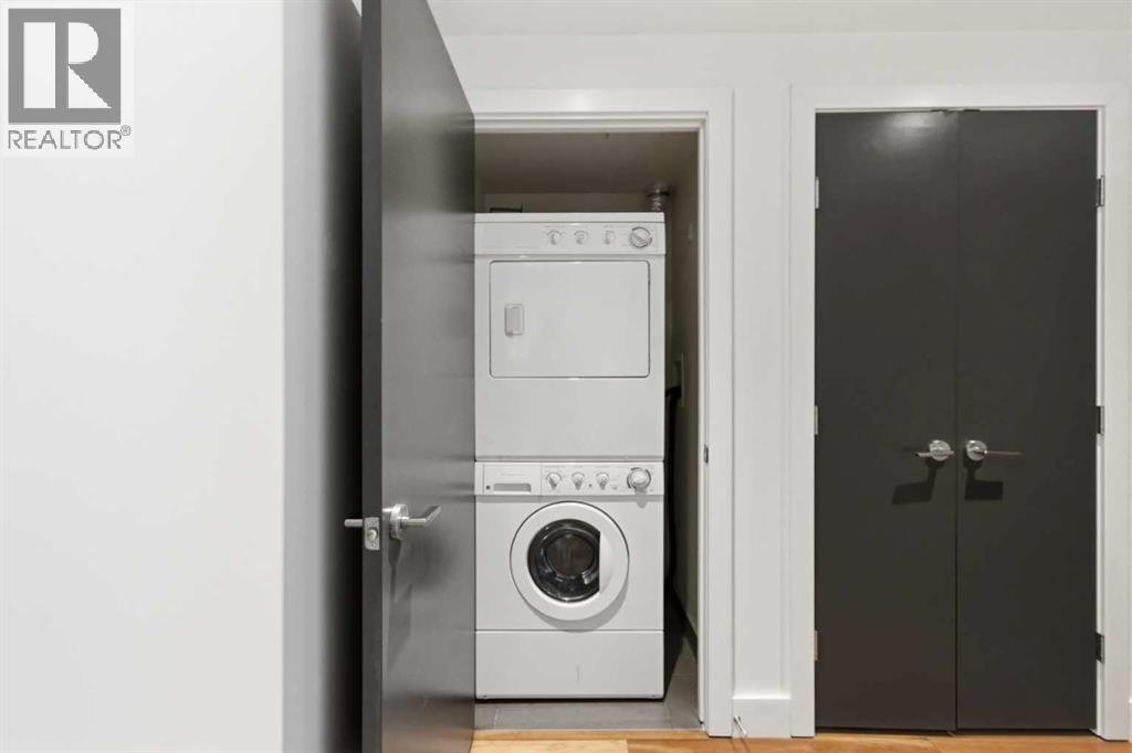 Single Family House for Sale in   Shawnee Hill SW Shawnee Slopes Calgary 