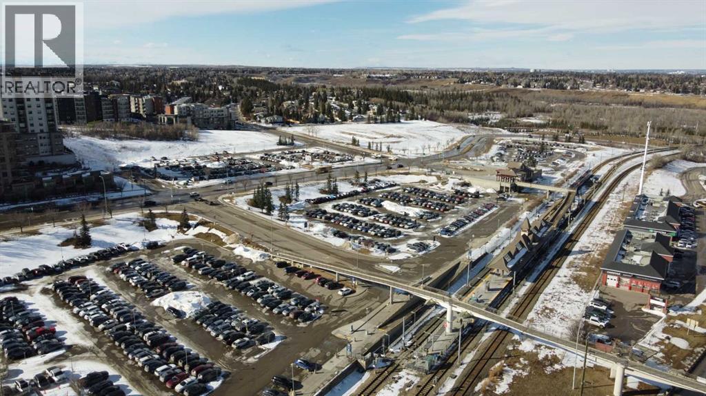 Single Family House for Sale in   Shawnee Hill SW Shawnee Slopes Calgary 