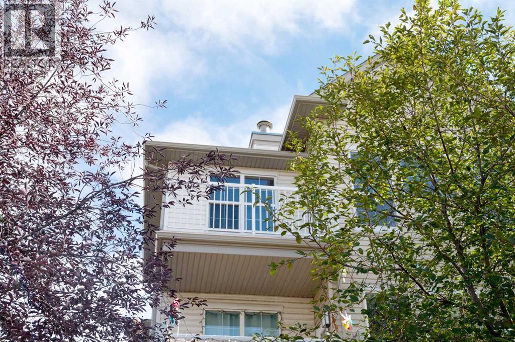 Single Family House for Sale in   Applevillage Court SE Applewood Park Calgary 