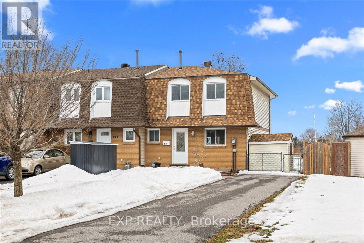 915 LAWNSBERRY DRIVE - 1