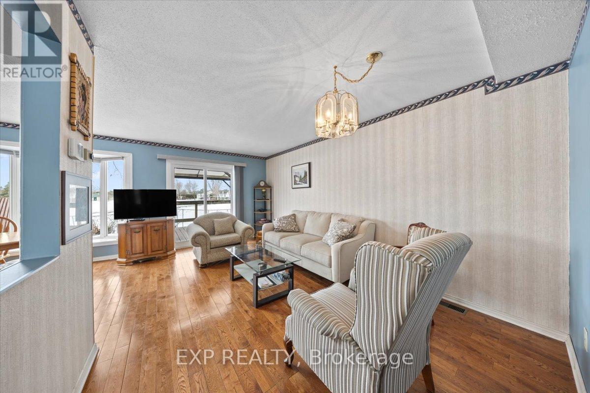 915 LAWNSBERRY DRIVE - 10