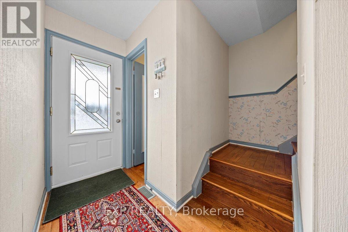 915 LAWNSBERRY DRIVE - 4