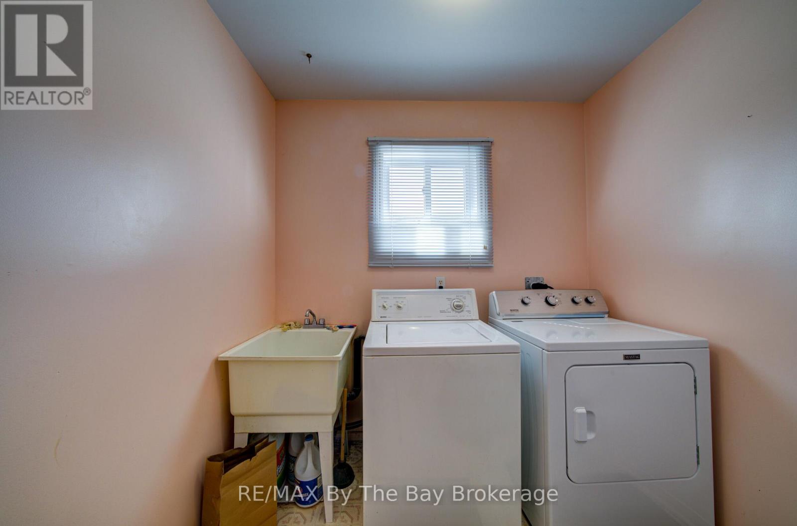 26 BROUWER CRESCENT,Wasaga Beach,,