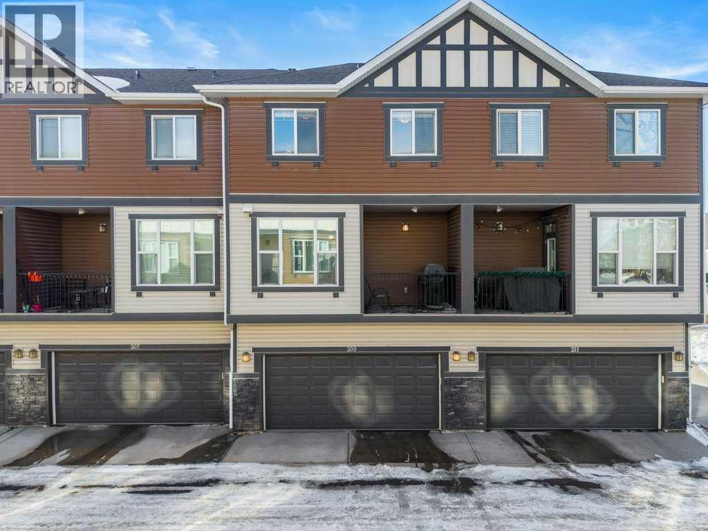 Single Family House for Sale in  New Brighton Walk SE New Brighton Calgary 