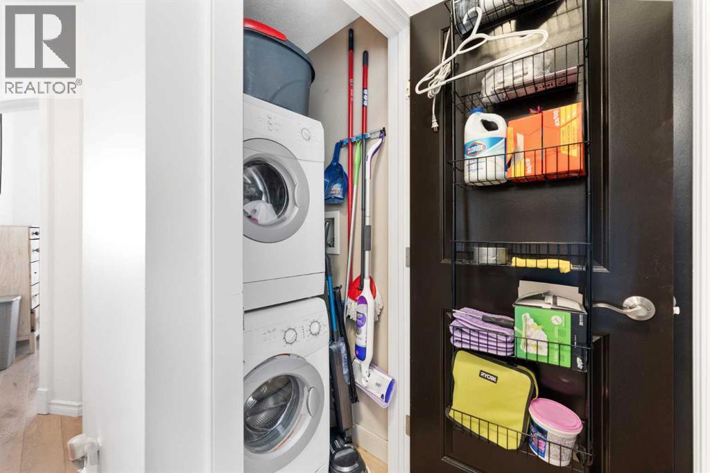 Single Family House for Sale in   Lake Fraser Drive SE Lake Bonavista Calgary 