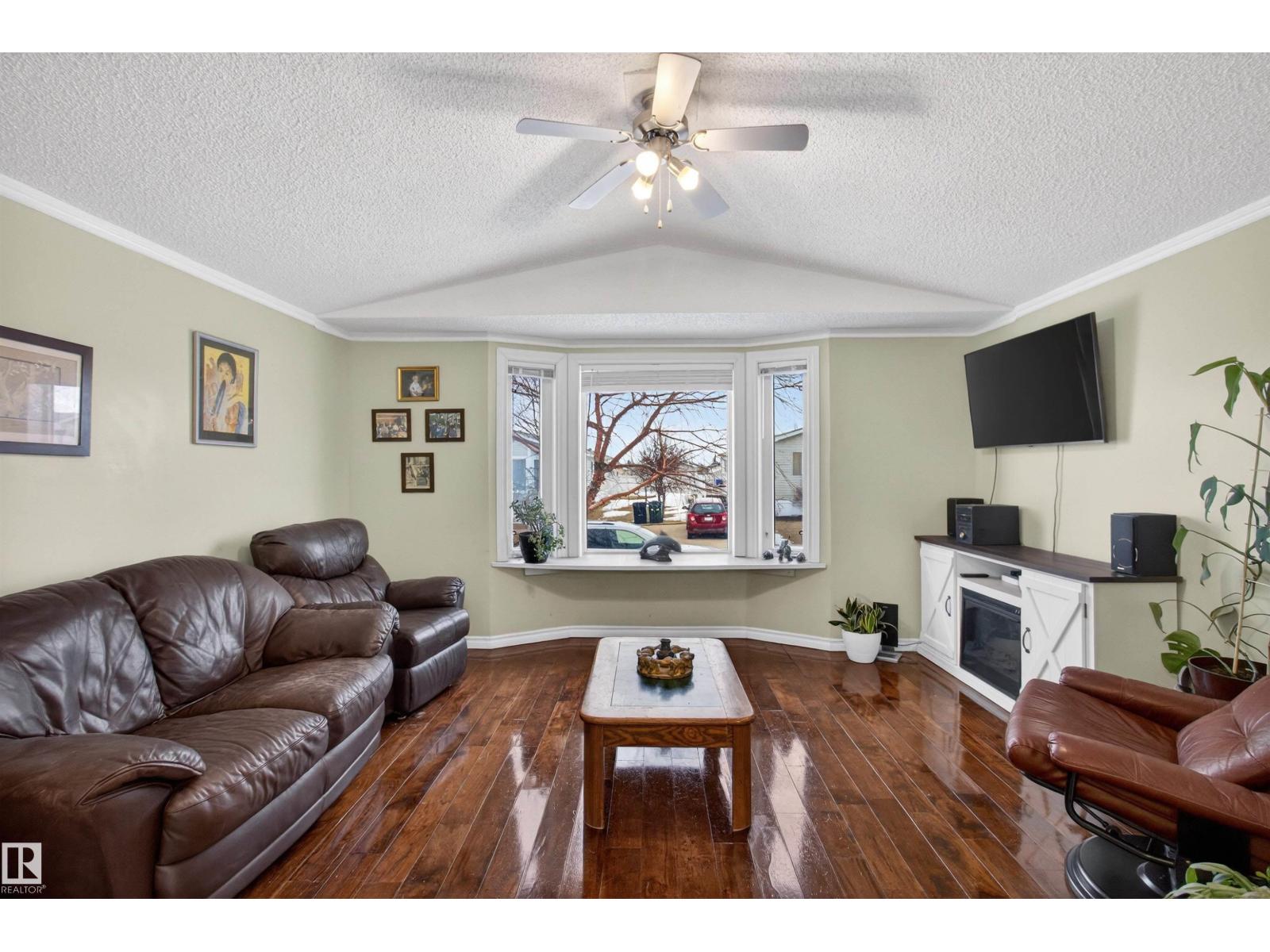 1789 Jubilee Loop, Sherwood Park