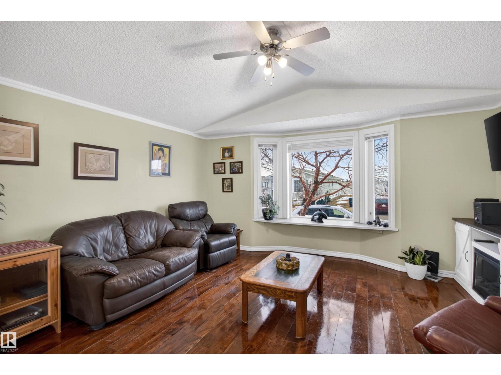 1789 Jubilee Loop, Sherwood Park