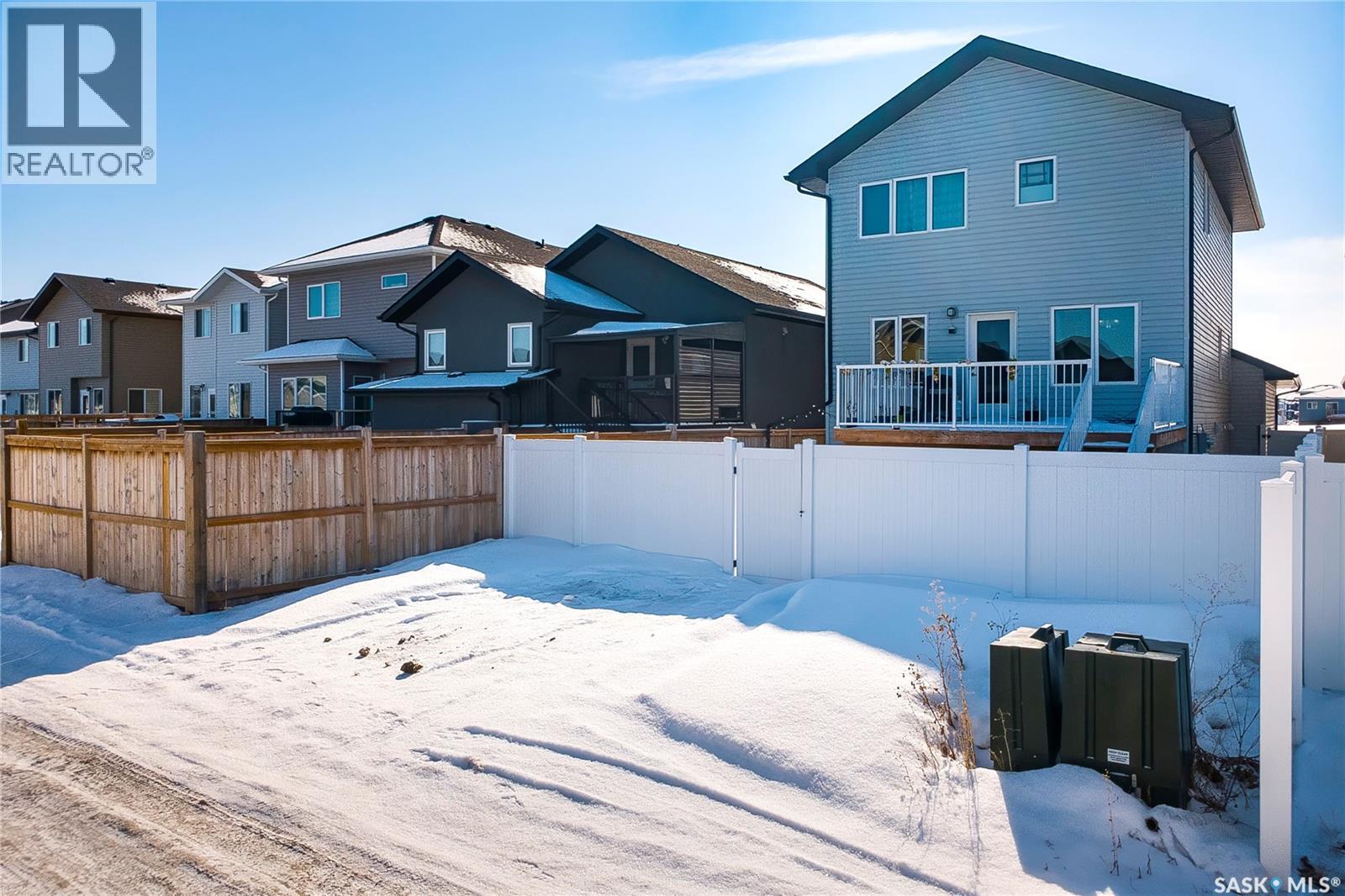 4166 Diefenbaker DRIVE - 45