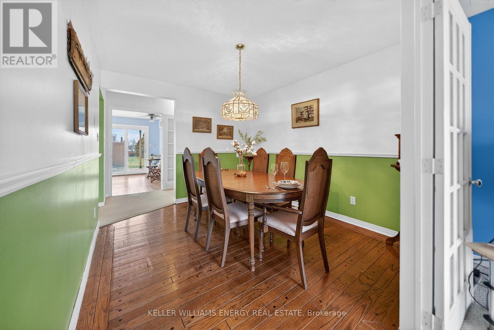 4 MARY AVENUE - 7