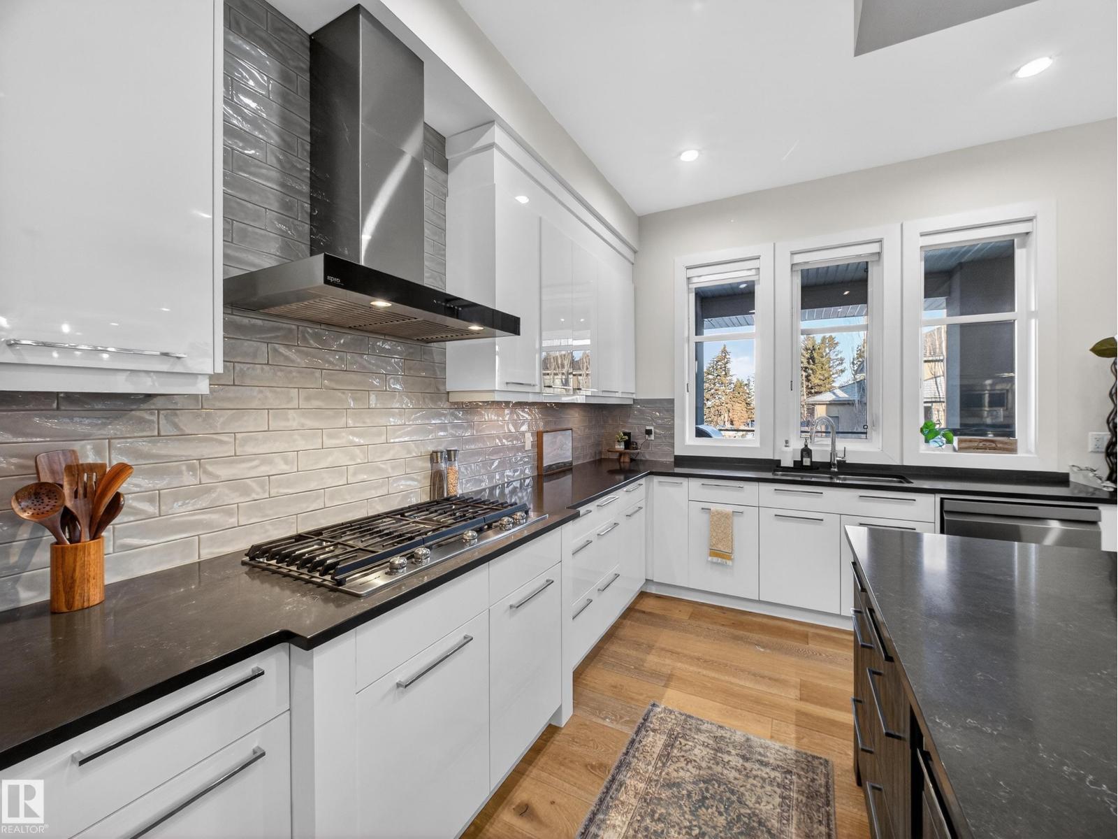 1121 WAHL PL NW, Edmonton