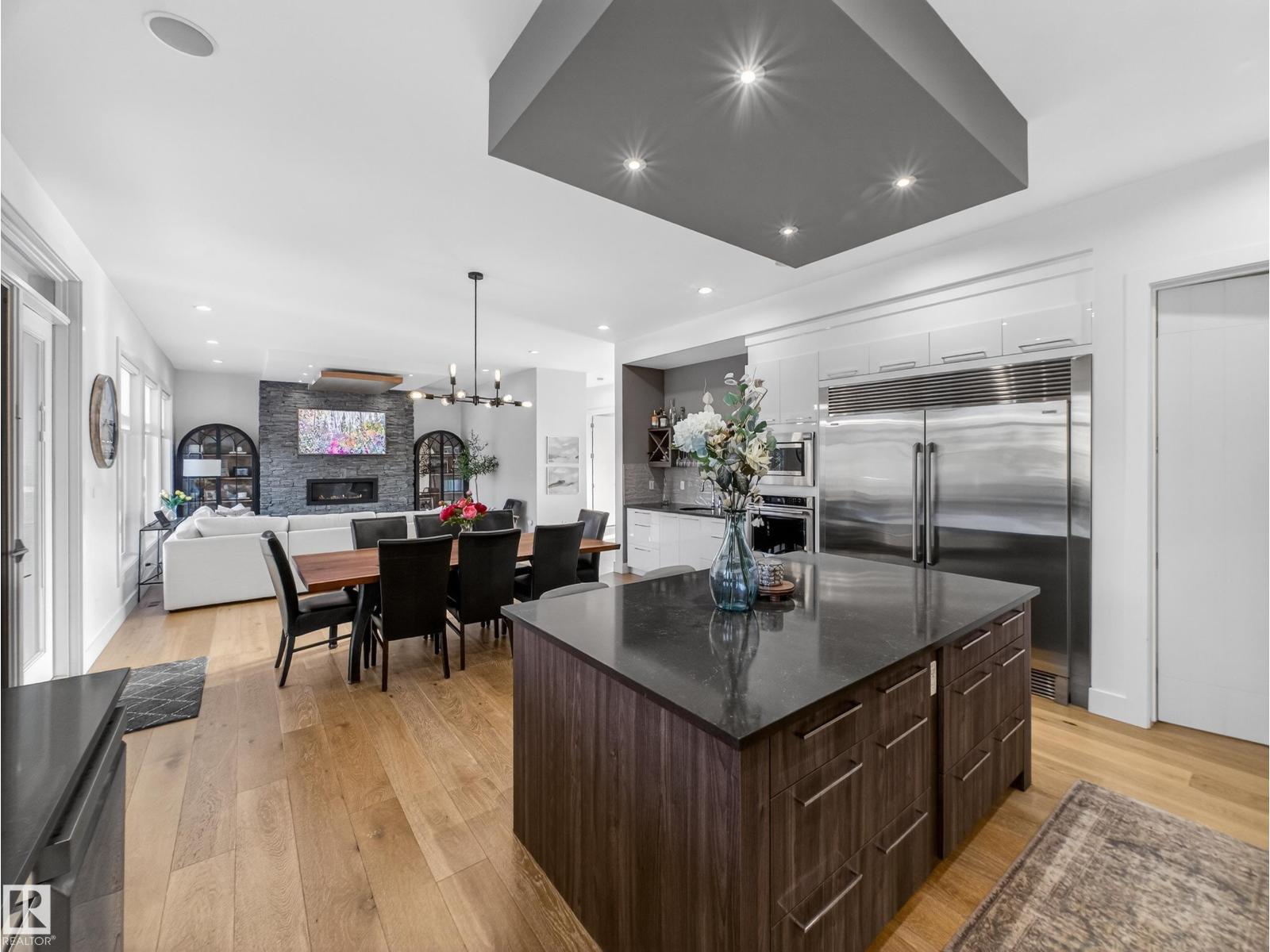 1121 WAHL PL NW, Edmonton