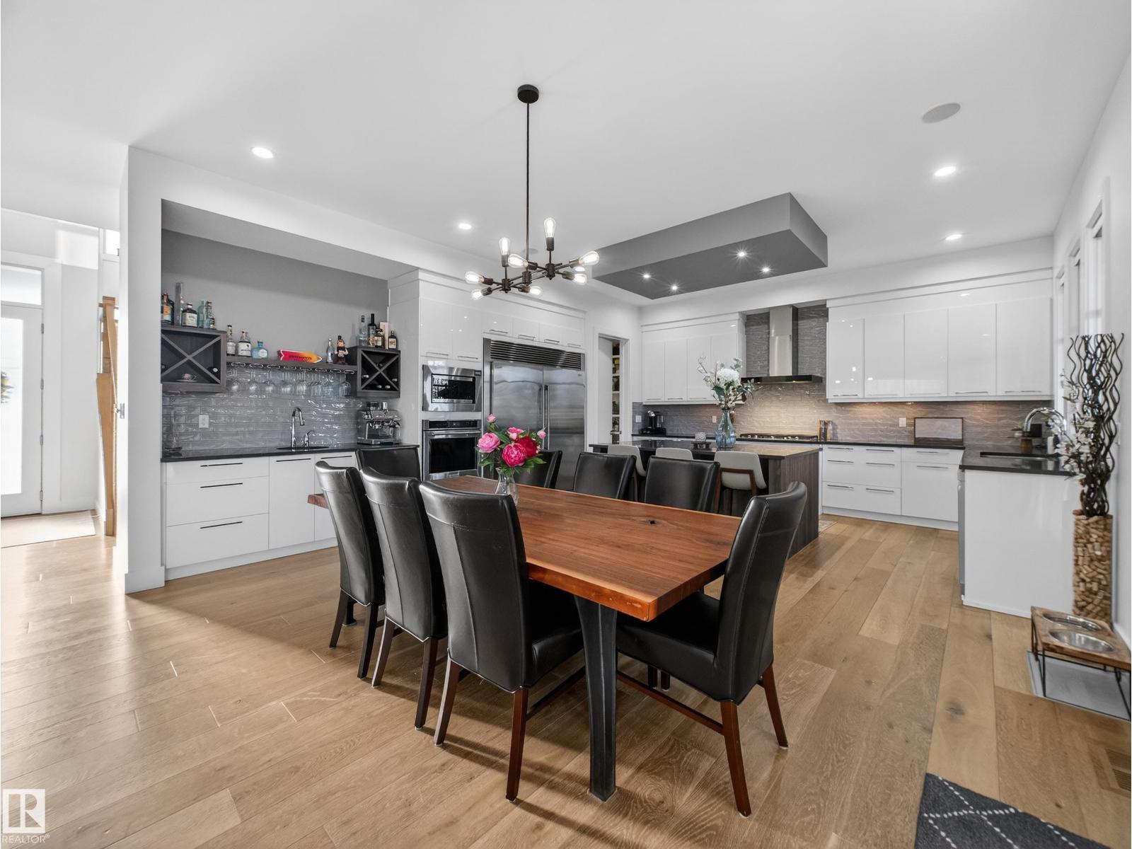 1121 WAHL PL NW, Edmonton