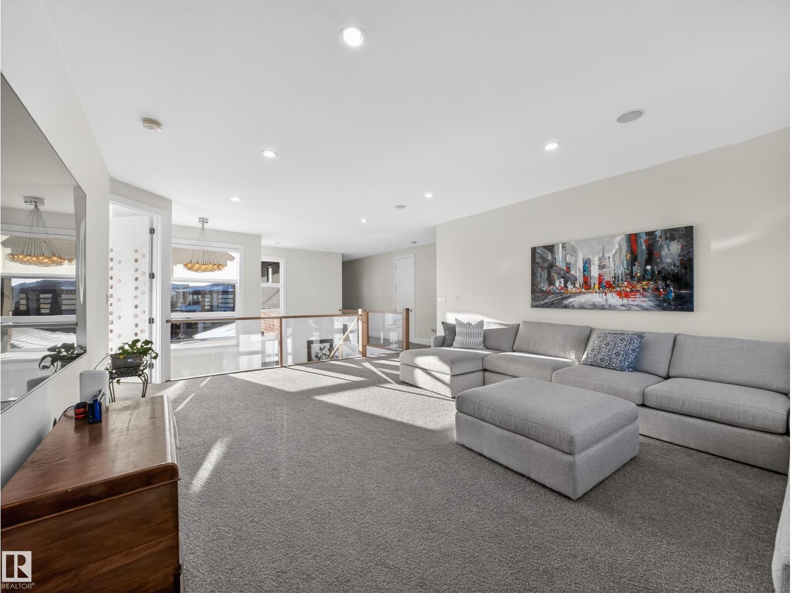 1121 WAHL PL NW, Edmonton