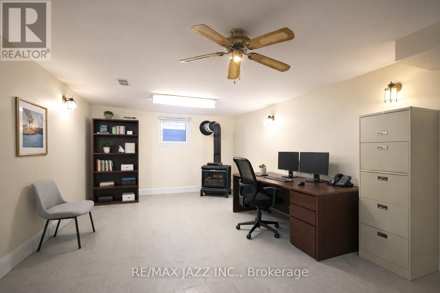 1086 SOMERVILLE STREET - 11