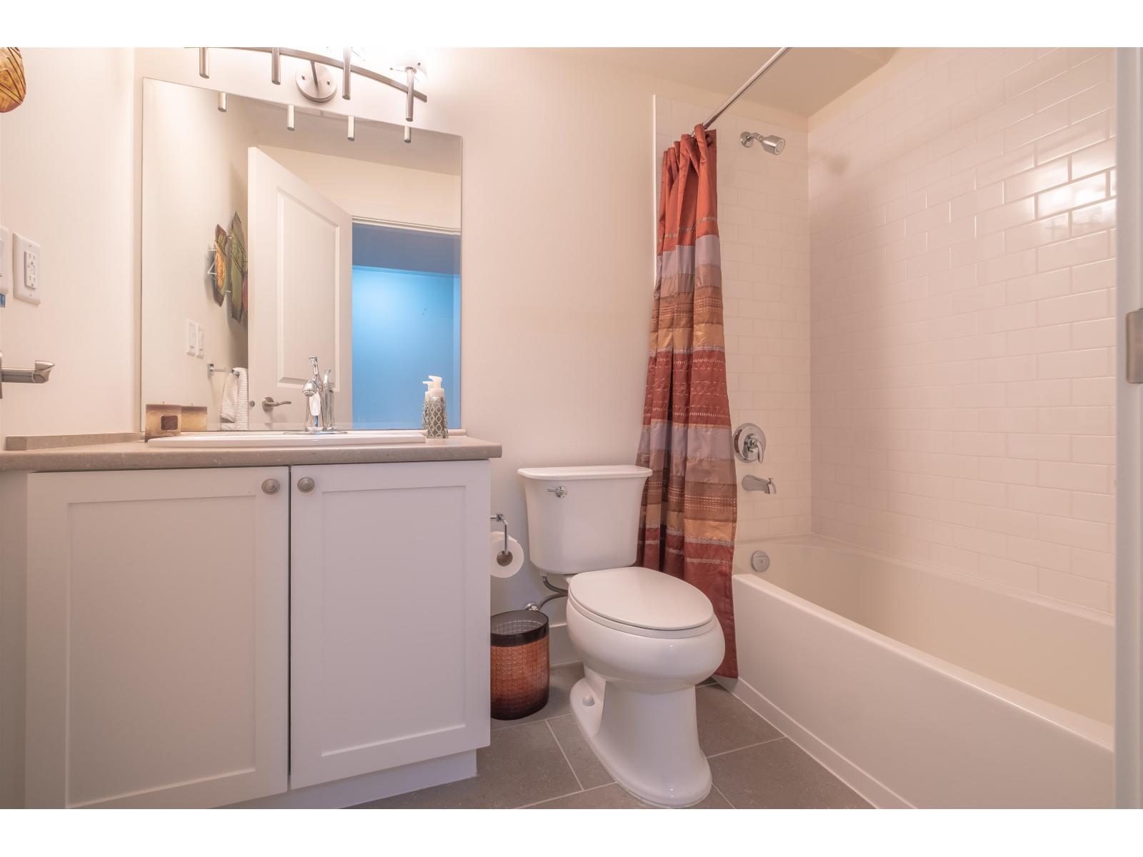 23 15885 26 AVENUE, Surrey