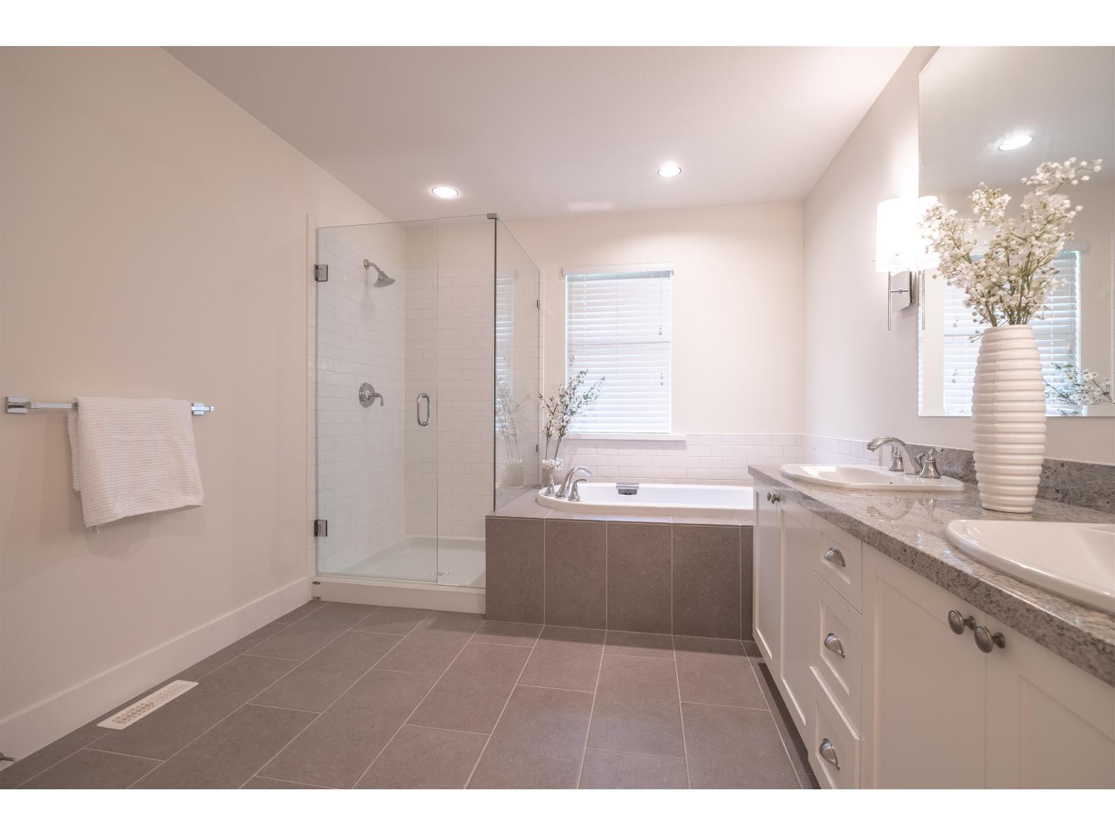 23 15885 26 AVENUE, Surrey