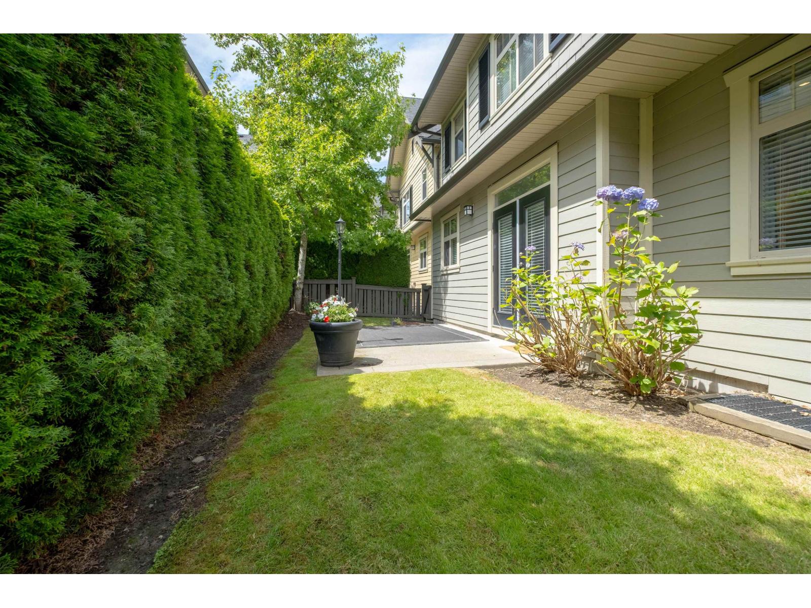 23 15885 26 AVENUE, Surrey
