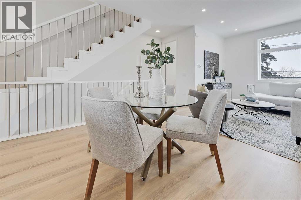 Single Family House for Sale in    Street SW Glenbrook Calgary 