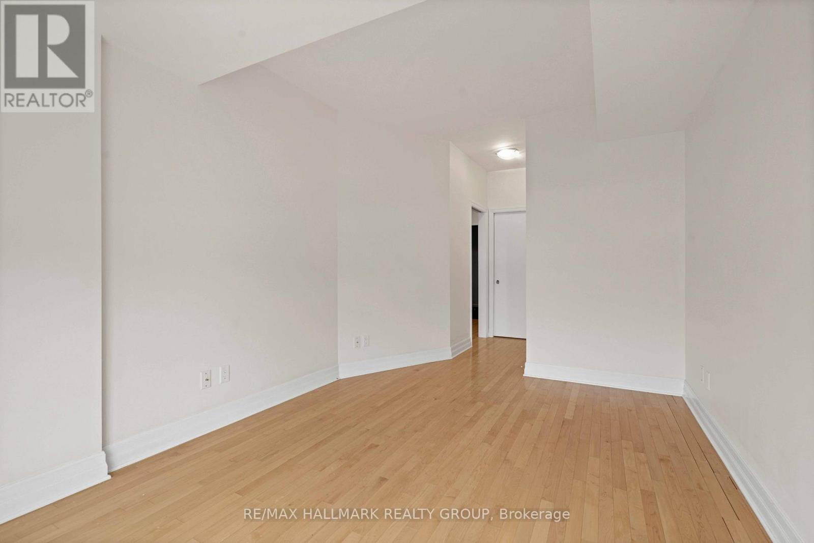 302 - 75 CLEARY AVENUE — photo 22