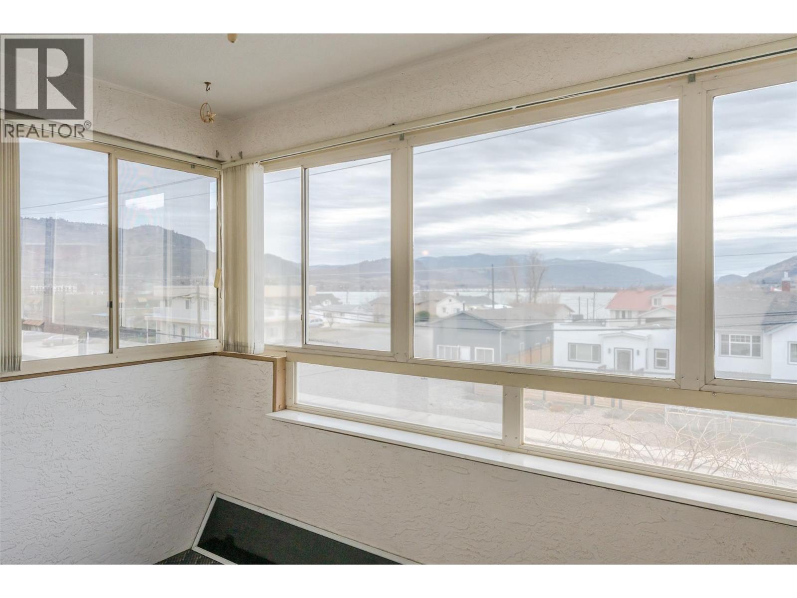 8302 68 Avenue Unit# 301, Osoyoos