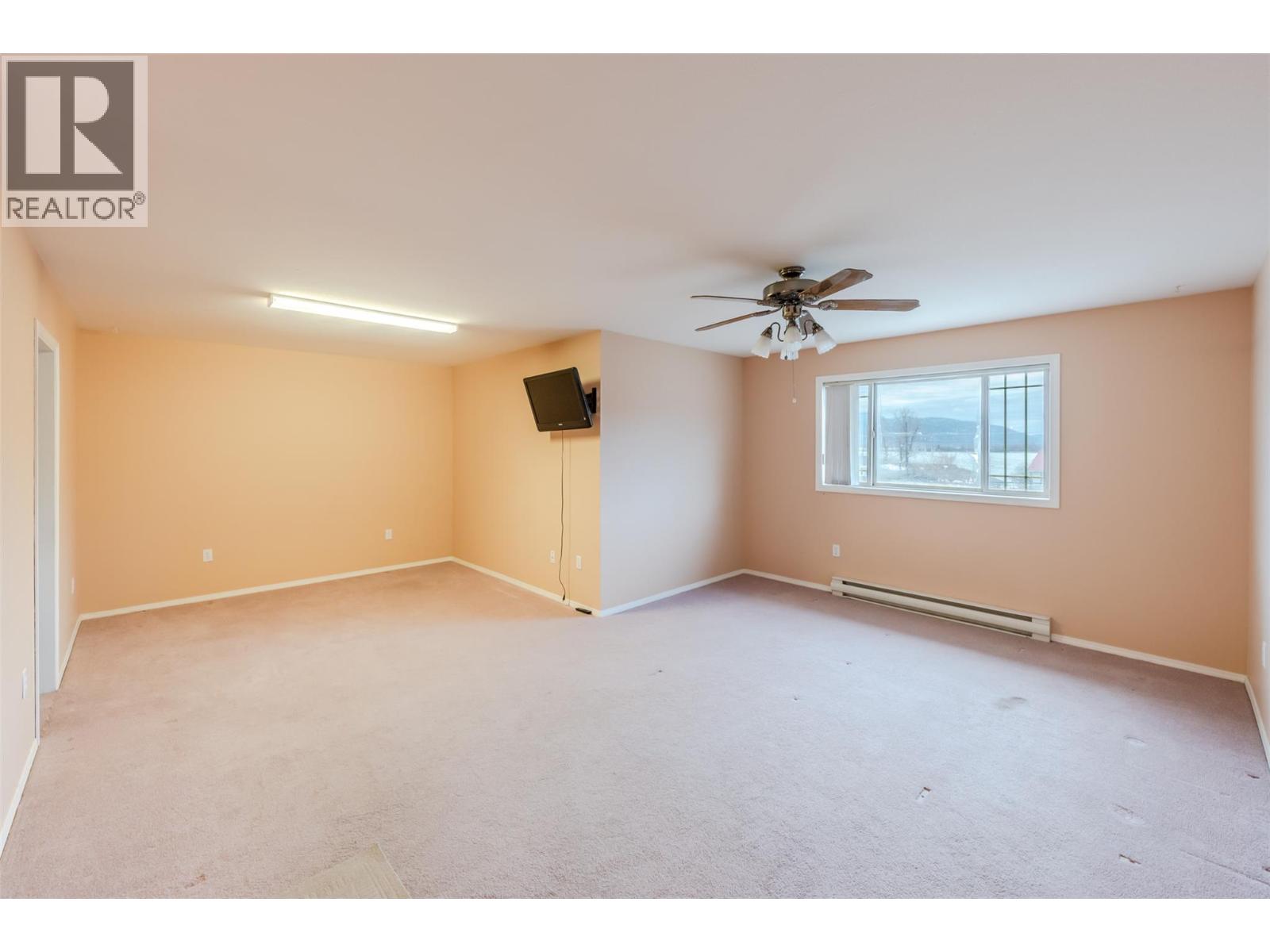 8302 68 Avenue Unit# 301, Osoyoos