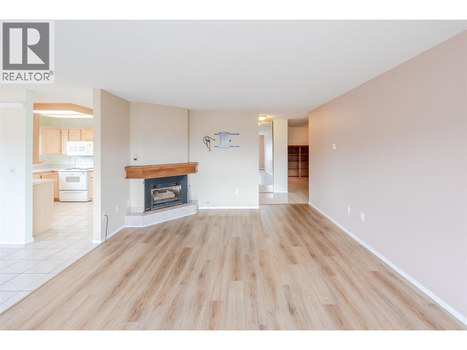 8302 68 Avenue Unit# 301, Osoyoos